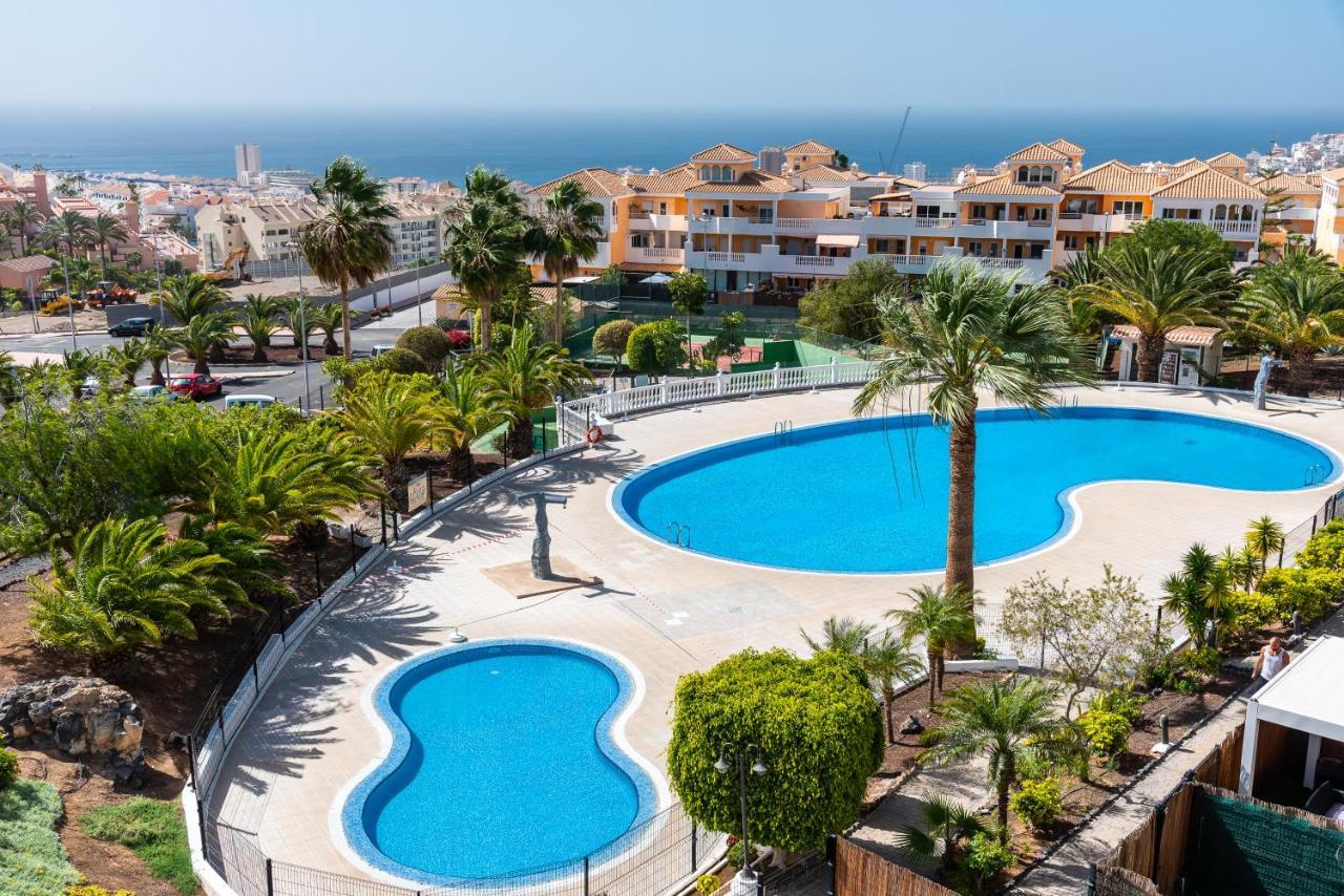 3c ÁTICO VISTA HERMOSA WIFI POOL,TENNIS,PADEL,PARK Los Cristianos  Esterno foto